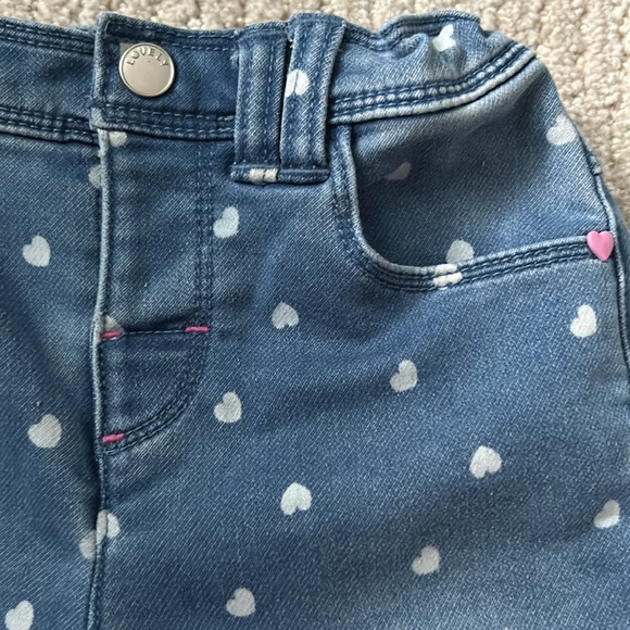 Nearly perfect toddler heart jeans ❤️ - Picture 3 of 9